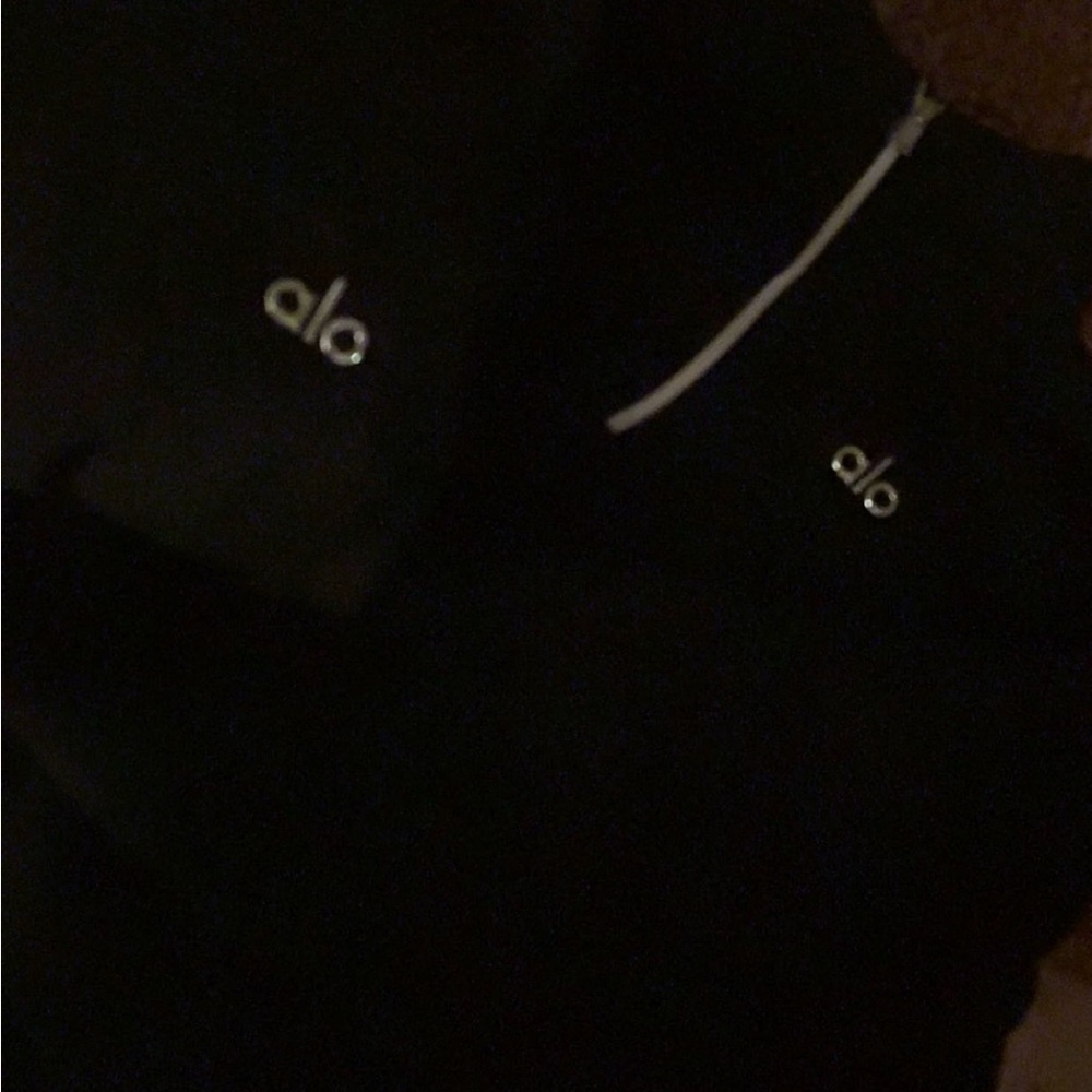 ALO Yoga Black Women's Sweater with Small Logo